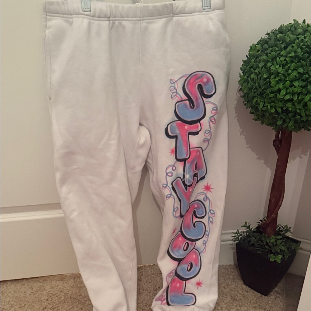 Stay Cool Women’s White airbrushed Sweatpants